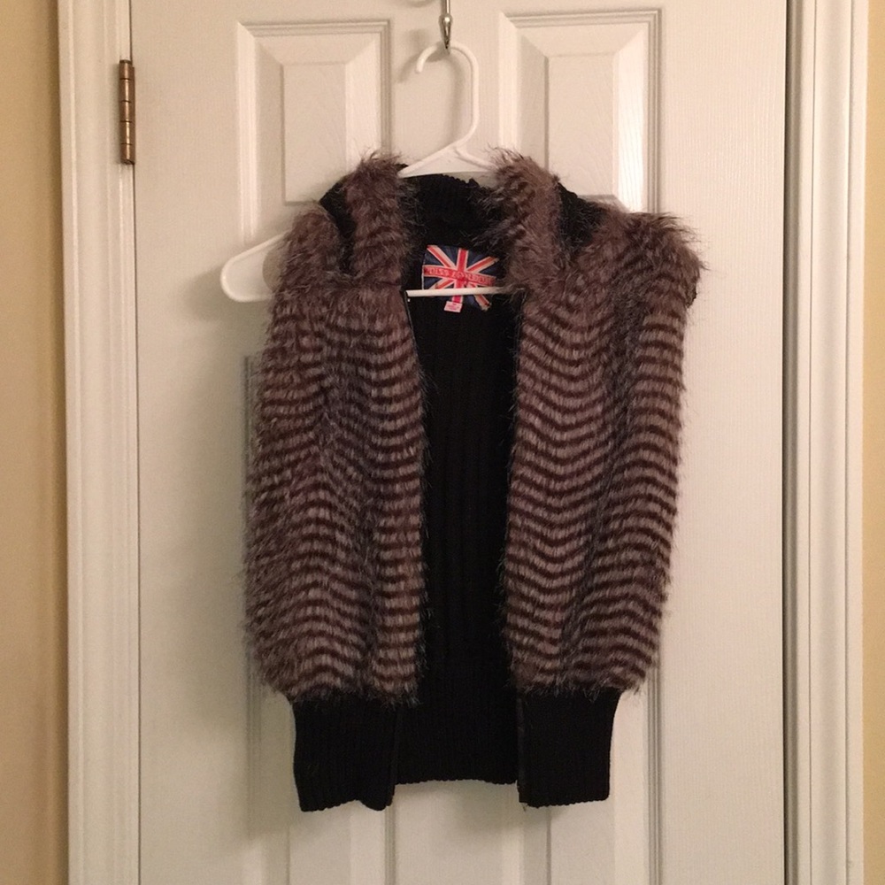 Faux Fur Hoodie Vest